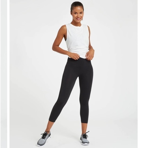 SPANX Look At Me Now Crop Leggings Black 1X Plus Size Everyday Elevated Basic - Picture 16 of 16